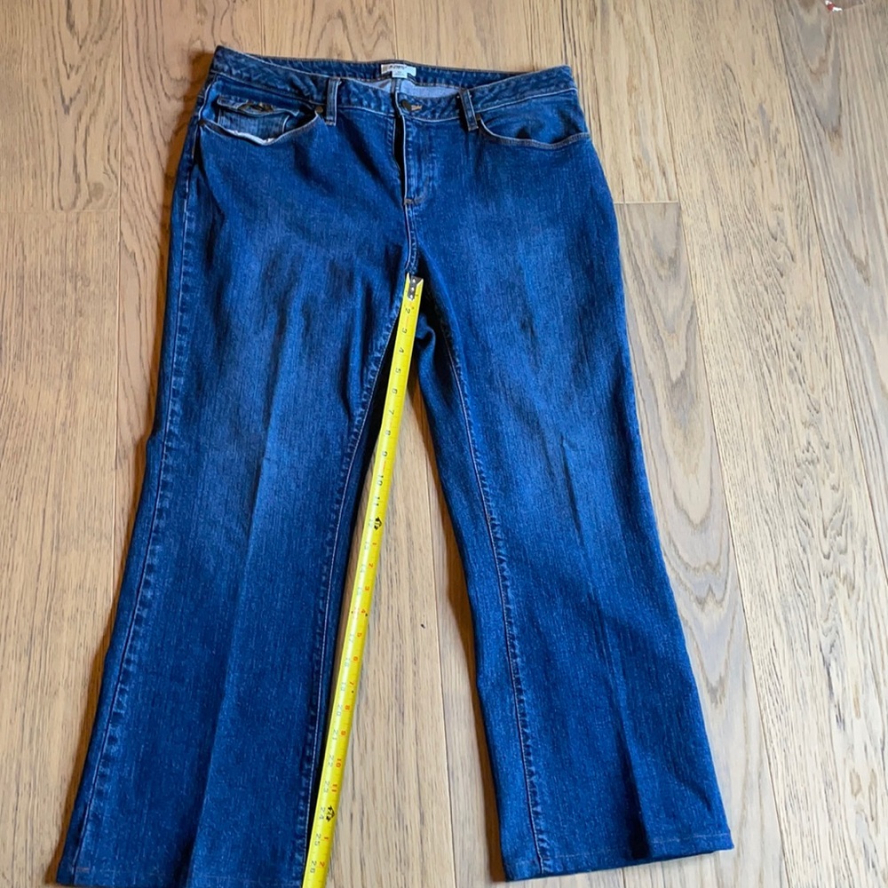 Size 16w jeans. Short.